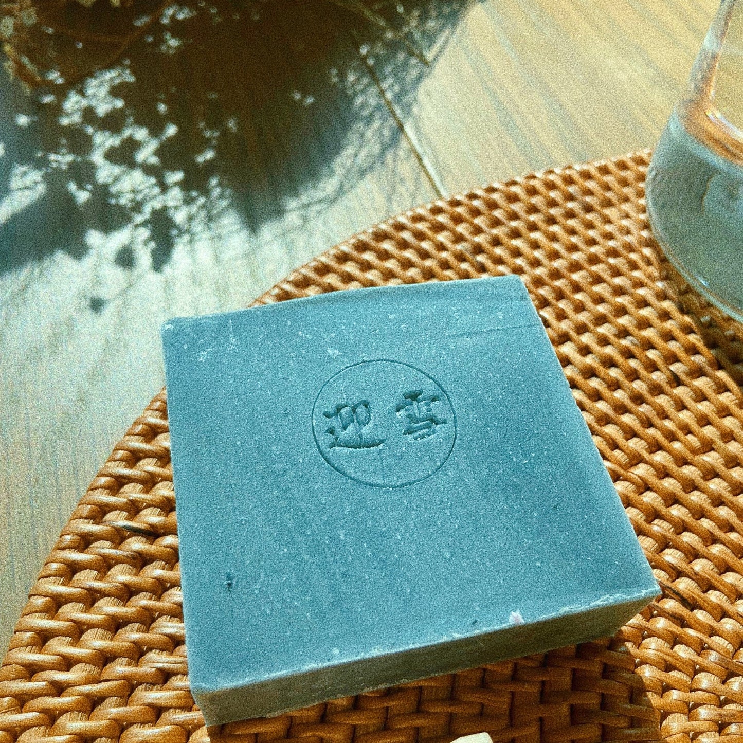 竹炭深層清潔皂 | 香薰治療師配方 | 深層清潔 吸取多餘油污 | 面部全身適用